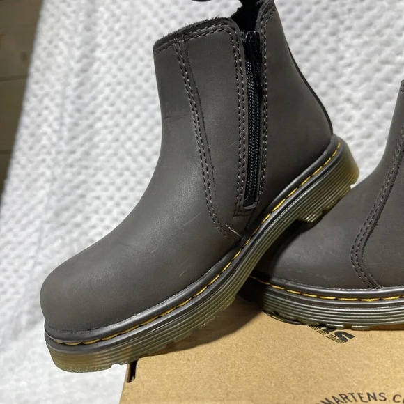 Children Unisex Boots Dr. Martens Kid's Collection 2976 T 10 Dark Brown Lamper - Picture 2 of 8